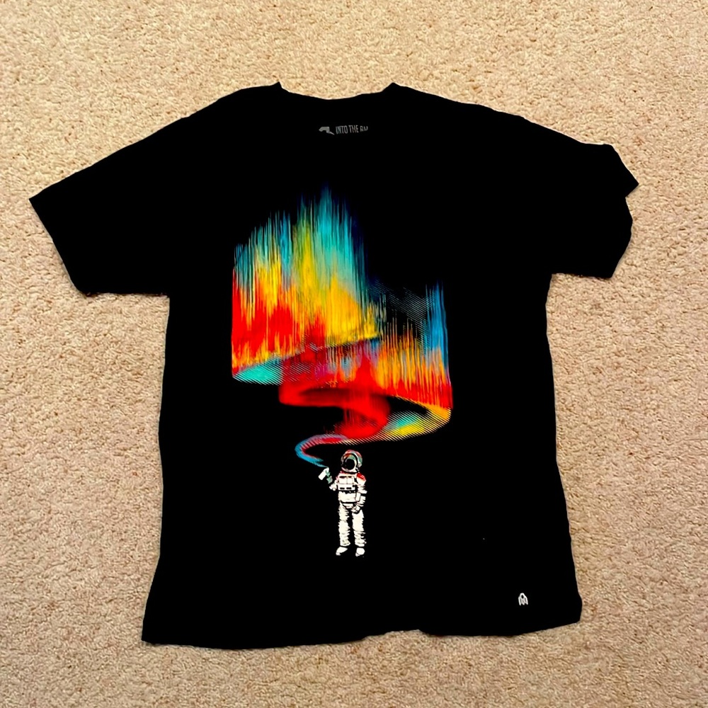 Into the AM Graphic Tee size L